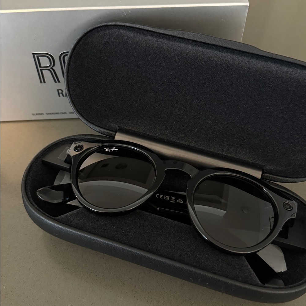 Ray-Ban Round Meta/Facebook Headliner sunglasses